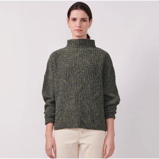 Green cable knit sales turtleneck sweater